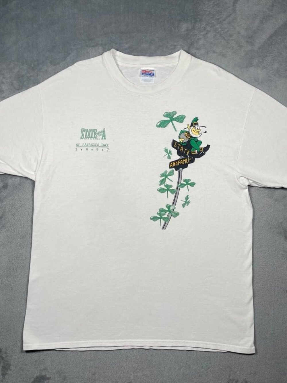 1997 St. Patrick’s Day State & A Bar & Grill Graphic Tee Hanes Beefy Size XL